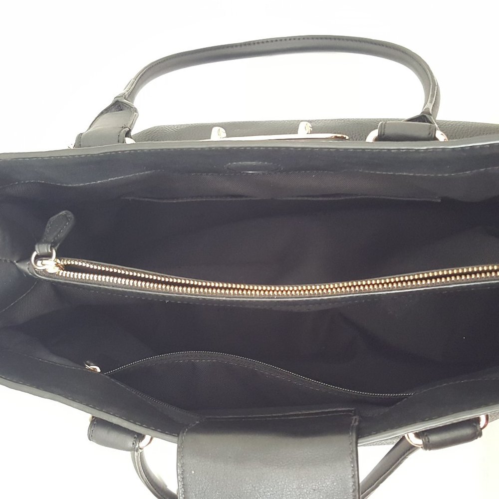 Women's Coach Leather Tote Handbag Purse Color Black! Like New H- 9” W- 13” D-5” - Picture 10 of 13